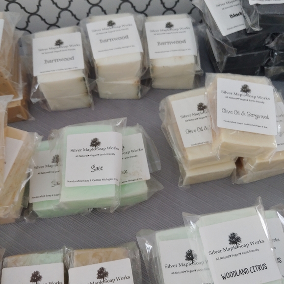 handcrafted vegan soap - Picture 3 of 4